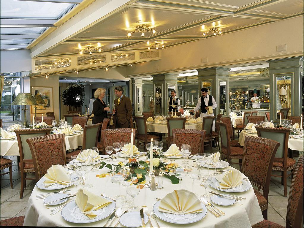 Landhotel Naafs-Haeuschen Lohmar Luaran gambar