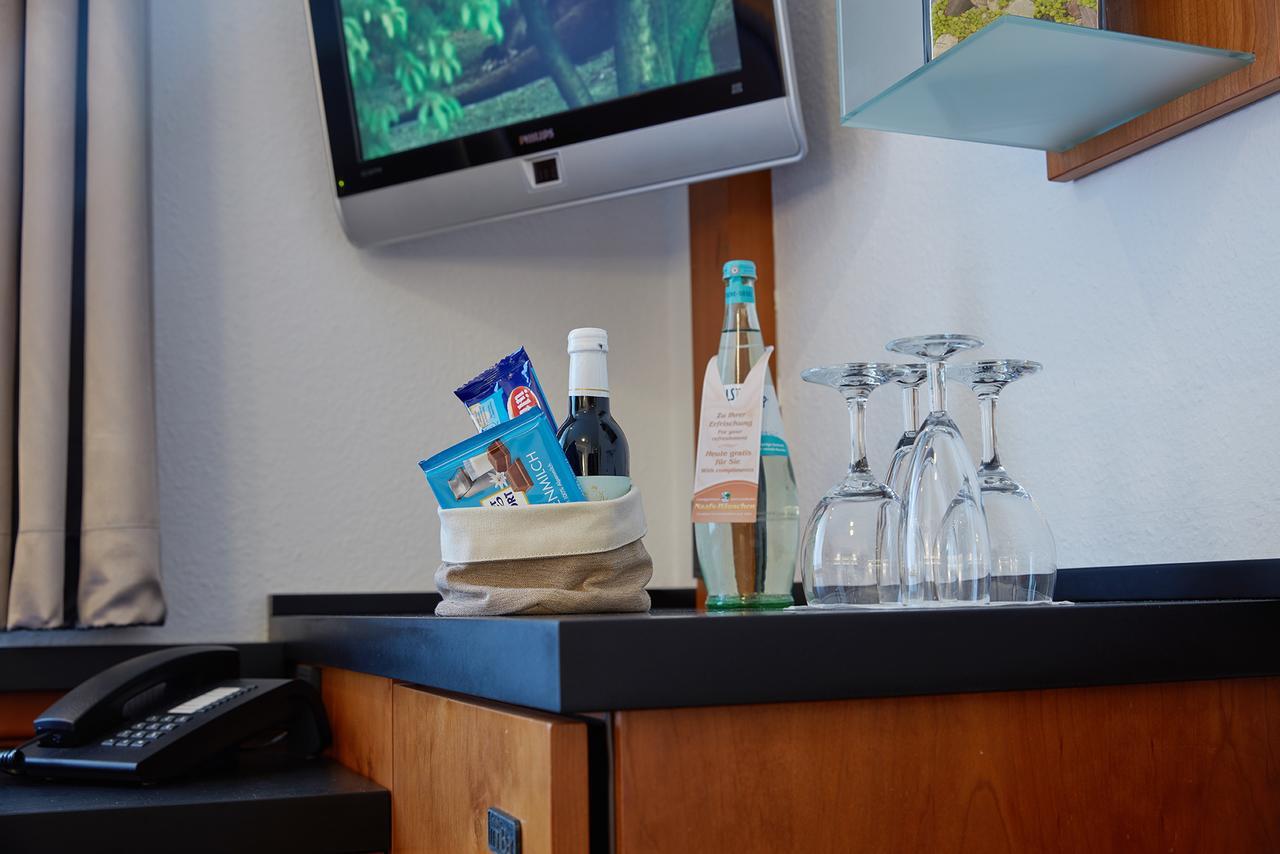 Landhotel Naafs-Haeuschen Lohmar Luaran gambar