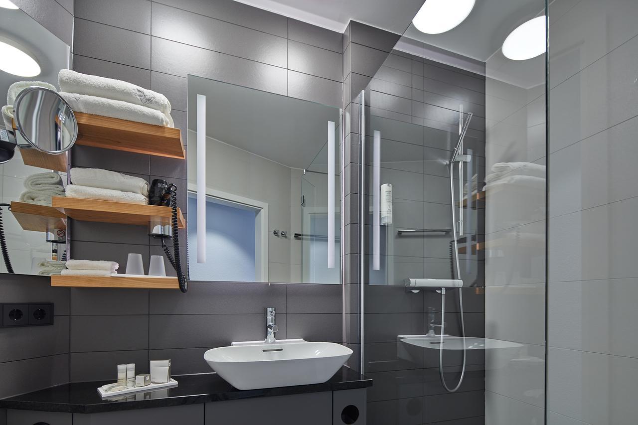 Landhotel Naafs-Haeuschen Lohmar Luaran gambar