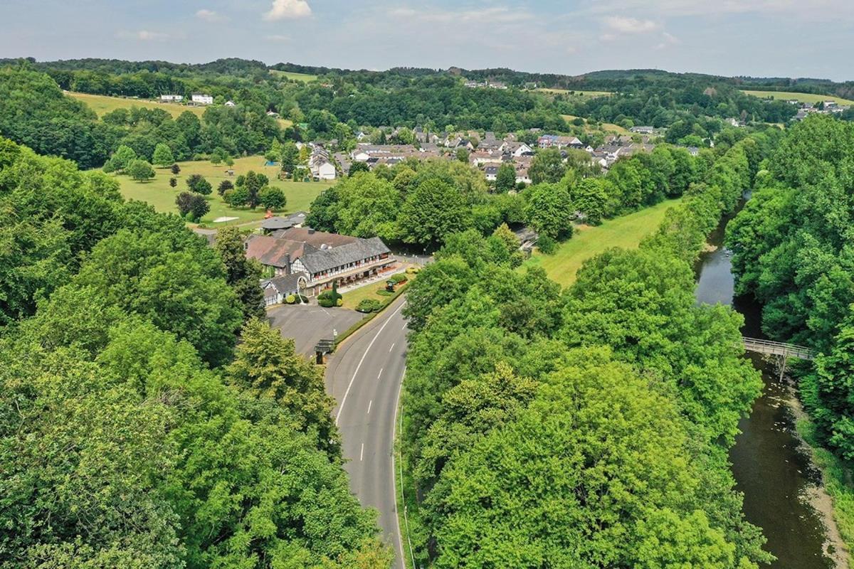 Landhotel Naafs-Haeuschen Lohmar Luaran gambar